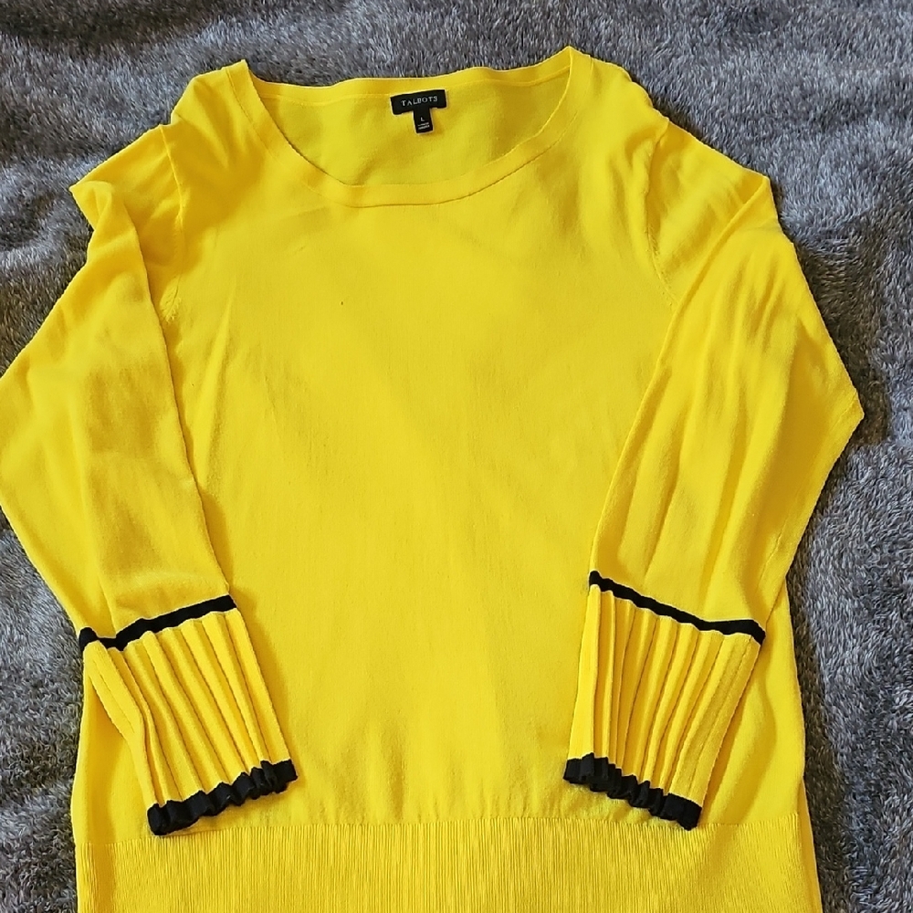Yellow Sweater with Navy Trim